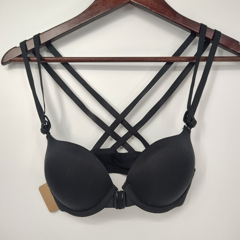 Black Strappy Women's Racer Back Bra Front Closure Size 30B
